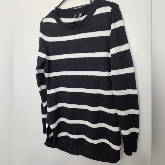 Free For All Tunic Striped Sweater Medium - Picture 3 of 11